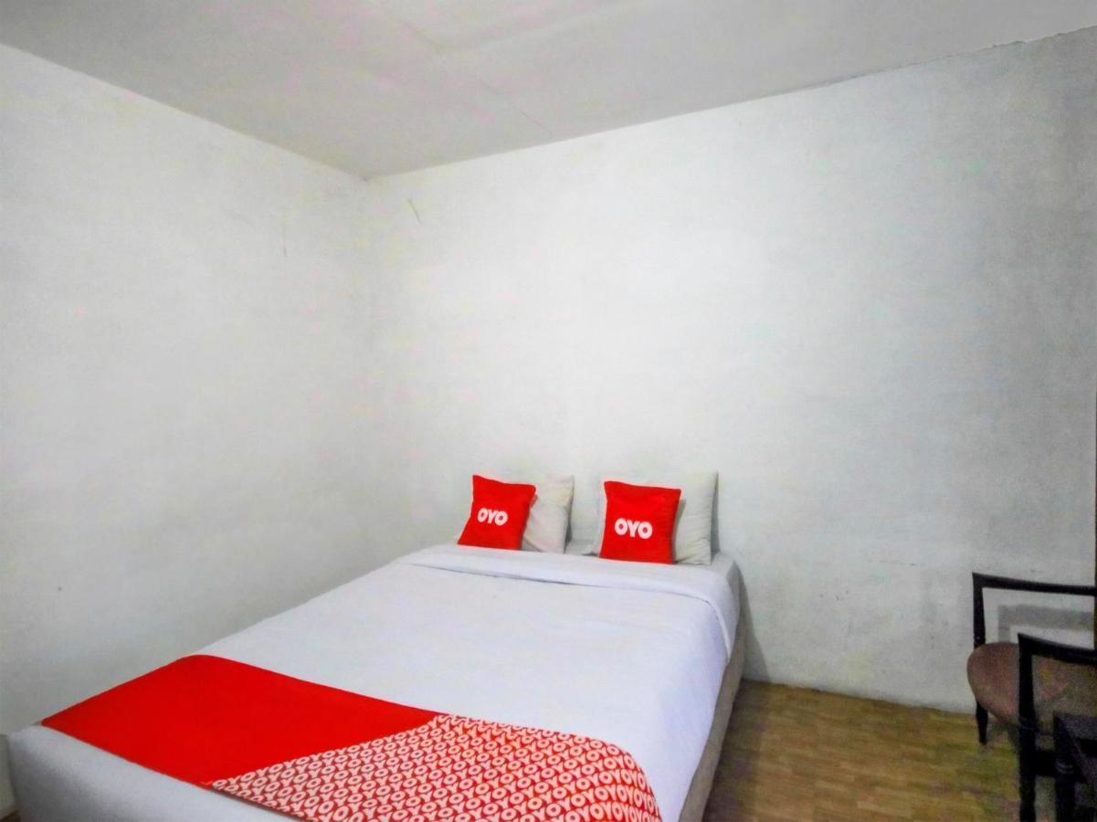 โอโย 2322 เดียน กาโรนา โฮเต็ล Hotel เบอราสตากี ภายนอก รูปภาพ