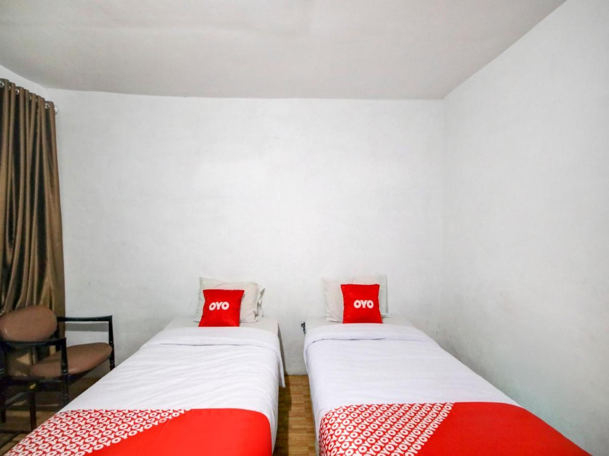 โอโย 2322 เดียน กาโรนา โฮเต็ล Hotel เบอราสตากี ภายนอก รูปภาพ